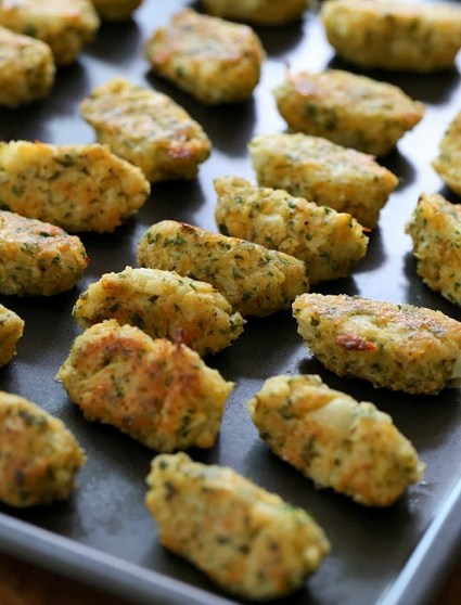 baked-cauliflower-tots-550x781